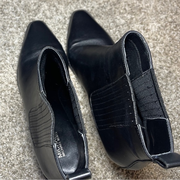 MICHAEL Michael Kors Sinclair Booties - Picture 4 of 6